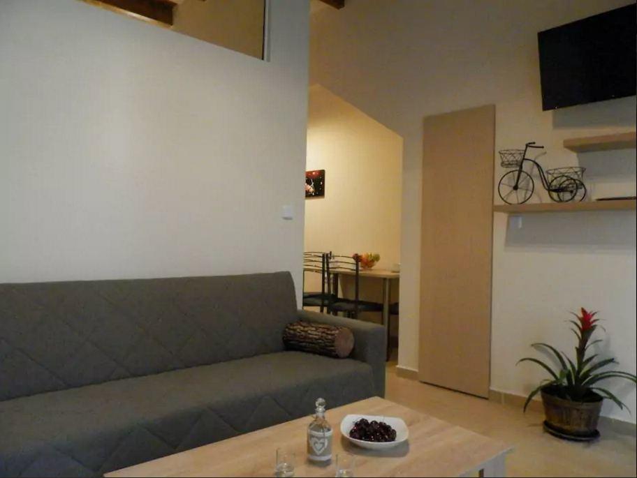 Agora Apartments Ground Floor Kíssamos Екстериор снимка